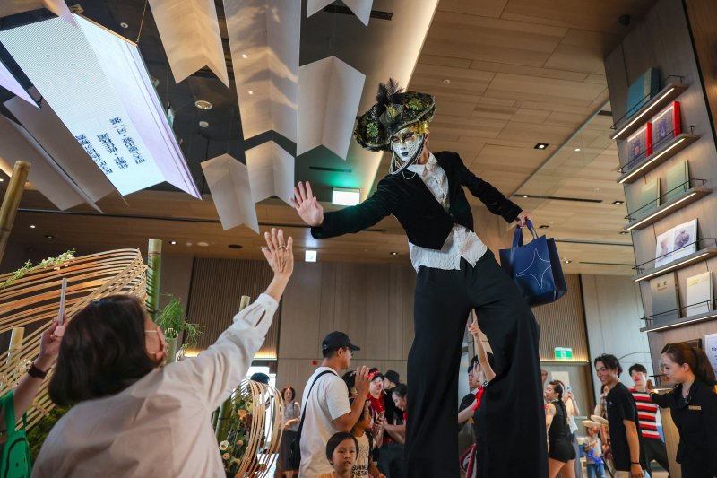 FOCASA馬戲團快閃表演10/12壓軸登場　在高雄「承億酒店」近距離看奇幻馬戲