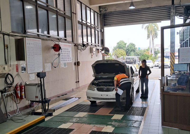 預排車輛定檢與保養，春節及228連假返鄉出遊咖安心