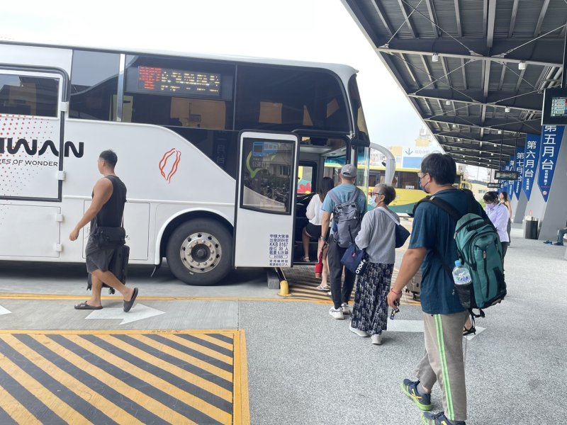 2026屏東黑鮪魚文化觀光季5月2日開跑，【9127D大鵬灣琉球線】直達東港