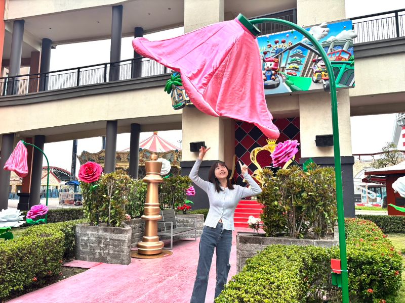 跟著時光兔穿越童話國度！SKM Park Outlets 高雄草衙「繽紛童趣派對」夢幻登場